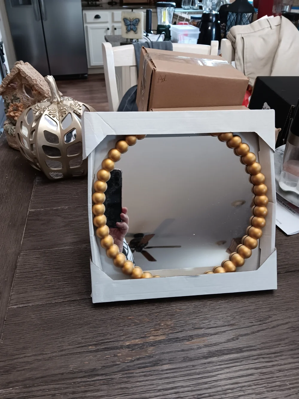 Unk Gold Beaded Round Wall Mirror